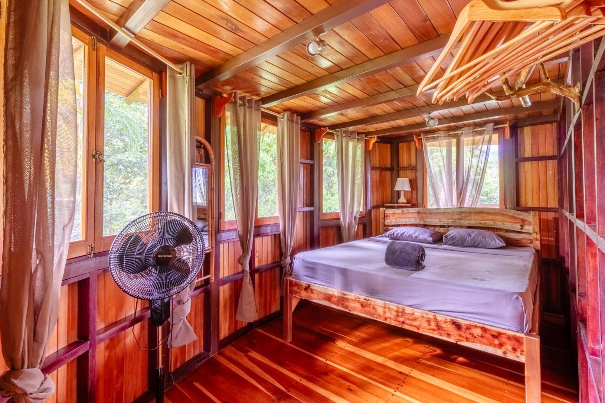 Paradiselodge Jungleguesthouse Platanillo Extérieur photo